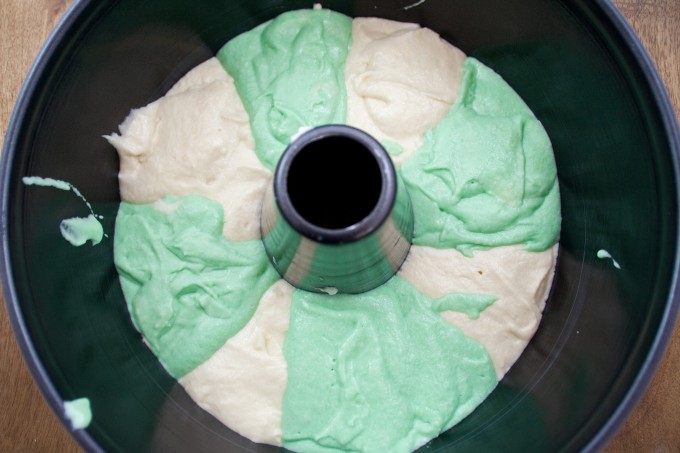 Green & White Cake - Making 2