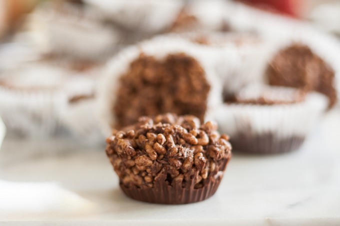 Chocolate Crackle out of paper