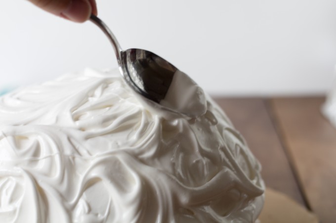 Creating Swirls on Baked Alaska