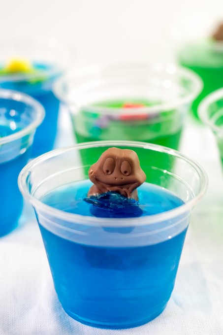 Frog in a Pond using a Chocolate Frog in Blue Jello