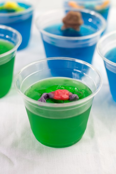 Frog in a Pond using Lime Green Jelly