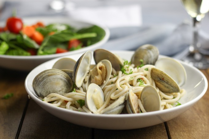 Garlic & Herb Spaghetti and Clams